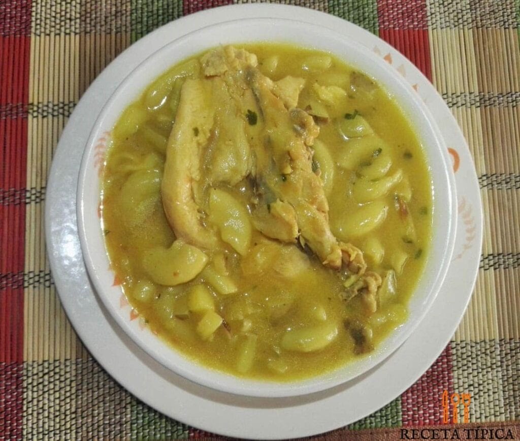 sopa de coditos colombianos